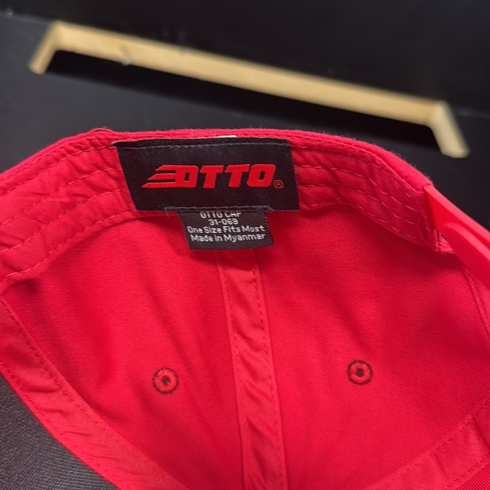 Ghost Otto red SnapBack hat - Picture 4 of 4